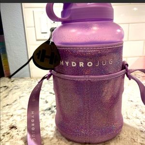 Brand new sparkle jug with sleeve